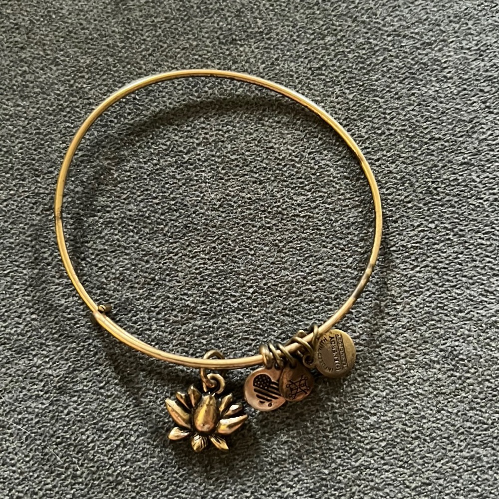 Alex and Ani ‘Lotus’ bangle